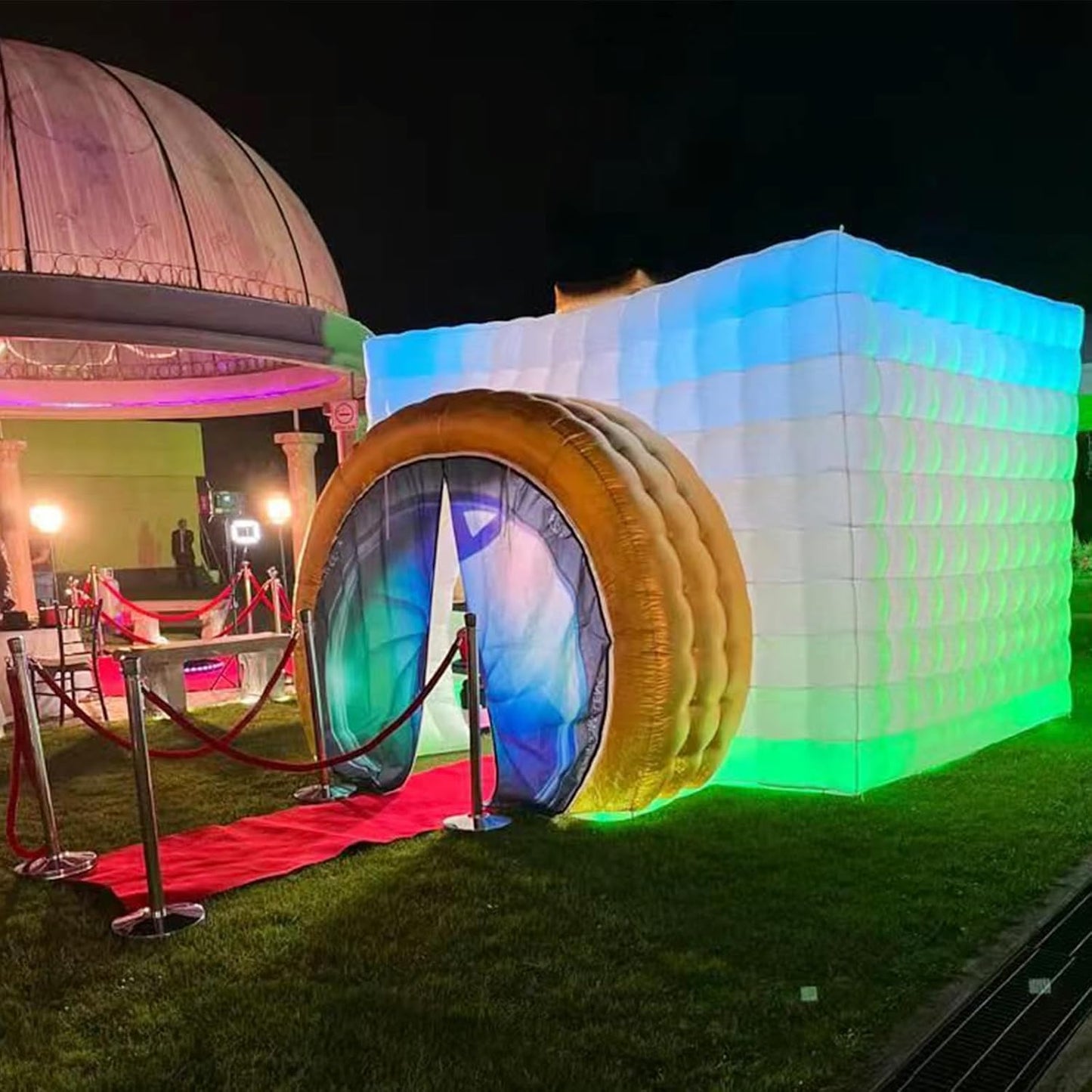 SAYOK Inflatable Party Tent Inflatable Nightclub White Inflatable Camera Photo Booth Enclosure Inflatable Cube Tent for Event, Show, Exhibition, Bars, Tourism, Parties